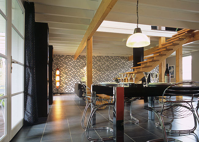 Salle à manger et séjour dans un loft